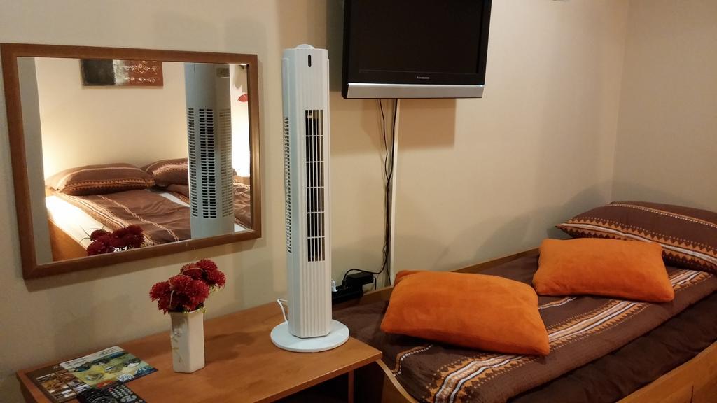 سراييفو B&B Bazeni الغرفة الصورة